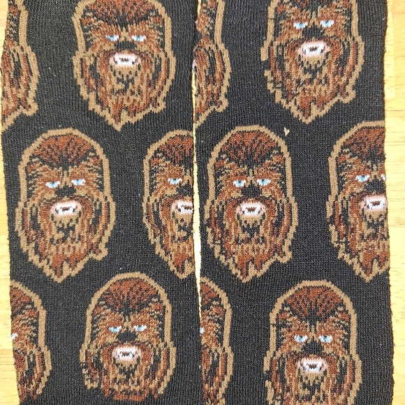 Six pairs of Star Wars ankle socks in a men's size 8 or women's size 9. Pre-love - Picture 3 of 8